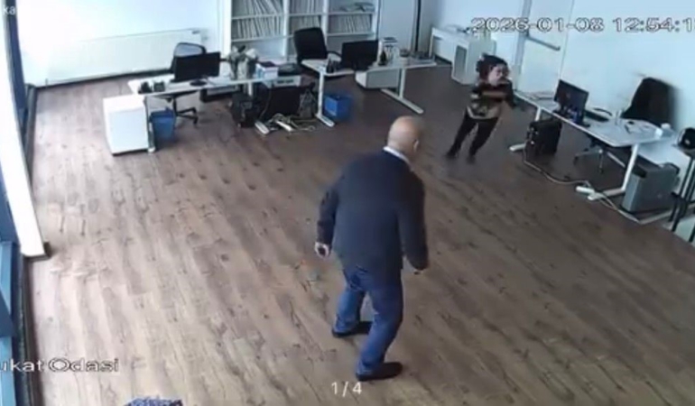 Bursa’da lodos dehşeti: Plazanın tavanı çöktü, facia kıl payı atlatıldı