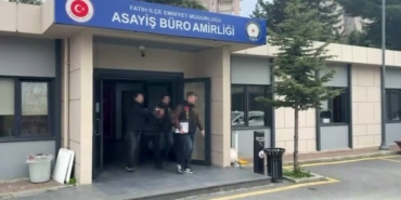Tartıştığı kişiyi silahla vurup başında bekledi
