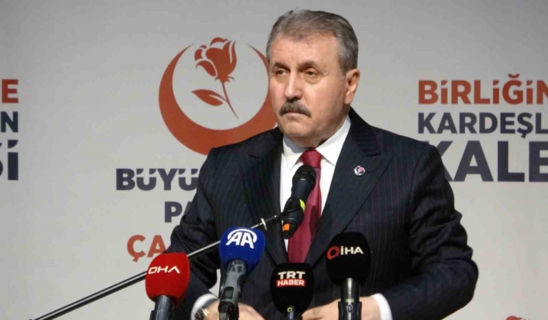 BBP Genel Başkanı Destici: "Terörle, teröristle müzakere olmaz, mücadele edilerek kökü kazınmalıdır"