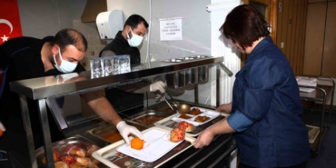 Kocaeli’de tedavi gören misafirlere ücretsiz konaklama ve yemek imkanı