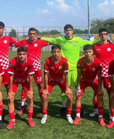 Körfez Belediyesi futbol okullarında 580 öğrenci eğitim görüyor