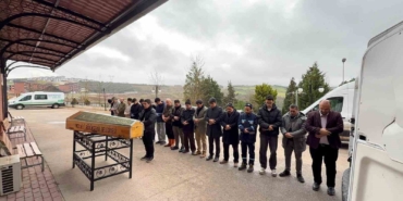 Kimsesiz vatandaşın cenazesi defnedildi, öğrenciler eşlik etti