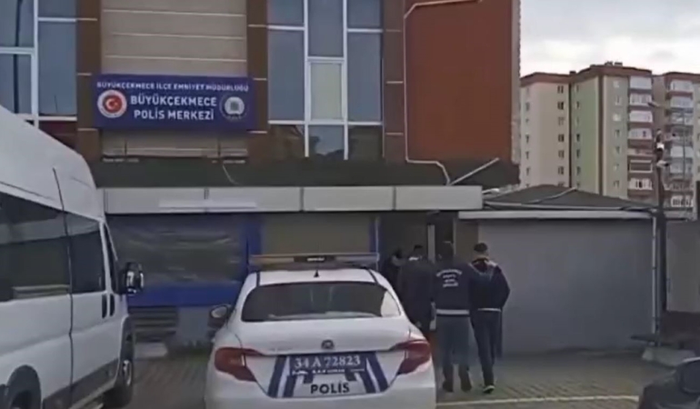 Büyükçekmece’de motosiklet hırsızları gözaltına alındı