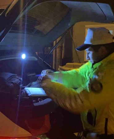 Alkollü sürücü ’dur’ ikazına uymadı, çıkmaz sokakta yakalandı