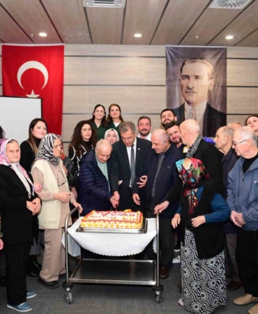 Osmangazi Belediyesi Alzheimer Gündüz Bakım Evi 3. yılını kutladı