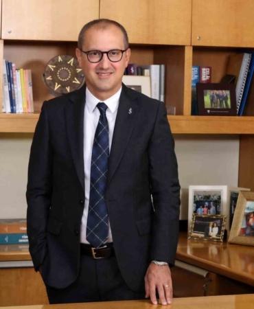 İş Bankası yeni sadakat programı İş Black’i duyurdu