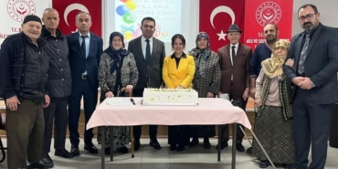 Bilecik’te huzurevinde doğum günü sevinci