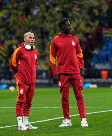 Turkcell Süper Kupa: Galatasaray: 0 - Fenerbahçe: 0 (Maç devam ediyor)