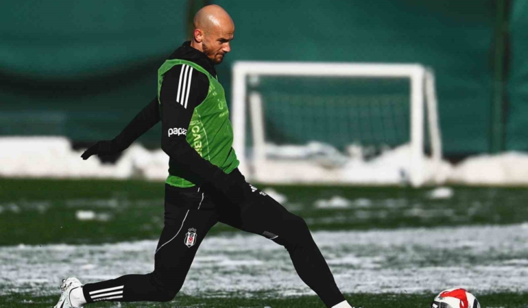 Beşiktaş, Antalya kampı öncesi son idmanını İstanbul’da yaptı