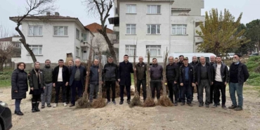 Bilecik’te çiftçilere meyve fidanı desteği