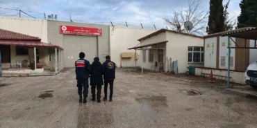 Jasat, sahte jandarmayı kısa sürede yakaladı