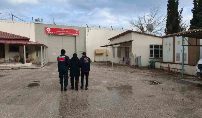 Jasat, sahte jandarmayı kısa sürede yakaladı