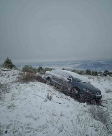 Belediye Başkanı İlhan Özden’in makam aracı kaza yaptı