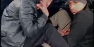 SUV tarzı aracın her köşesinden düzensiz göçmen çıktı