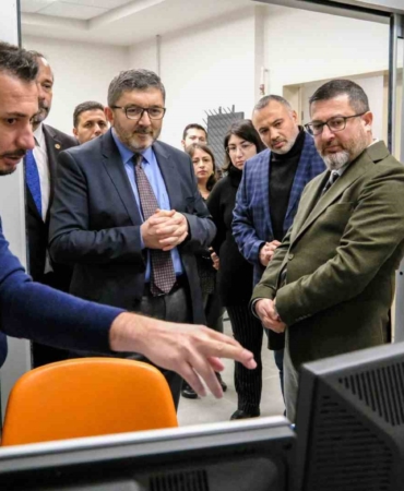 BŞEÜ Rektörü Kaplancıklı araştırma merkezlerinde incelemelerde bulundu