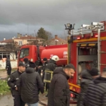 Müstakil ev alevlere teslim oldu: Yanan evini gözyaşları içinde izledi