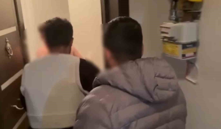Jandarmadan uyuşturucu tacirlerine darbe: 1 tutuklama