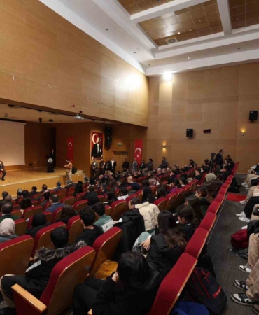 Yahya Kaptan, Dilovası’nda anıldı