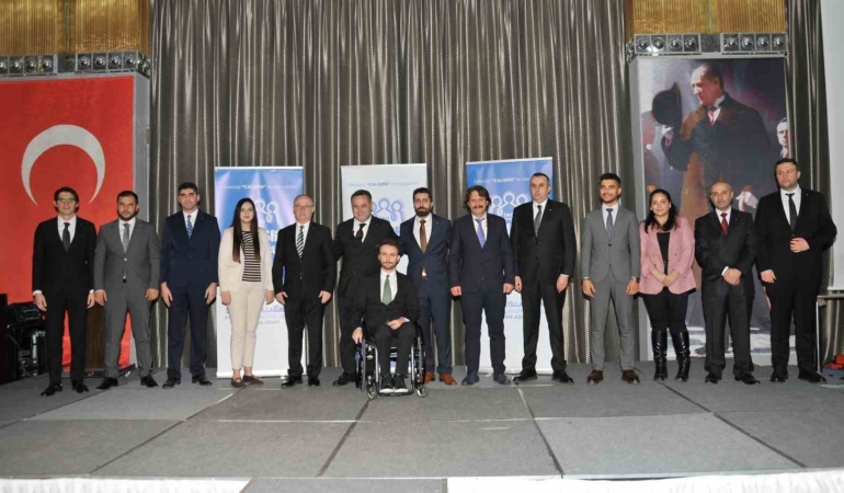 Başkan adayı Erdem, proje ve yönetim kurulu adaylarını tanıttı