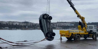 Şile Limanı’nda otomobil denize uçtu: Sürücü yaralı kurtarıldı