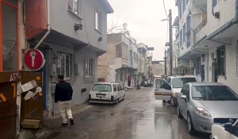 Boşanma aşamasındaki eşi tarafından silahla vurulan kadın ağır yaralandı