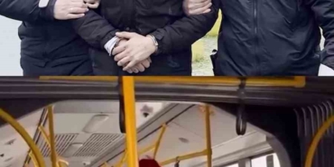 Otobüste tartıştığı genci darbeden şüpheli yakalandı