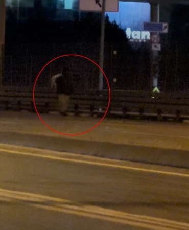 Beylikdüzü E-5’te tehlikeli yürüyüş