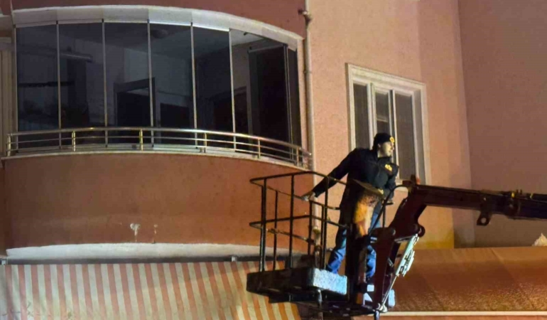 Bilecik’te çıkan yangında 5 kişi dumandan etkilendi