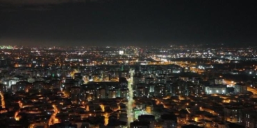 Bursalılar yeni yıla havai fişeklerle girdi