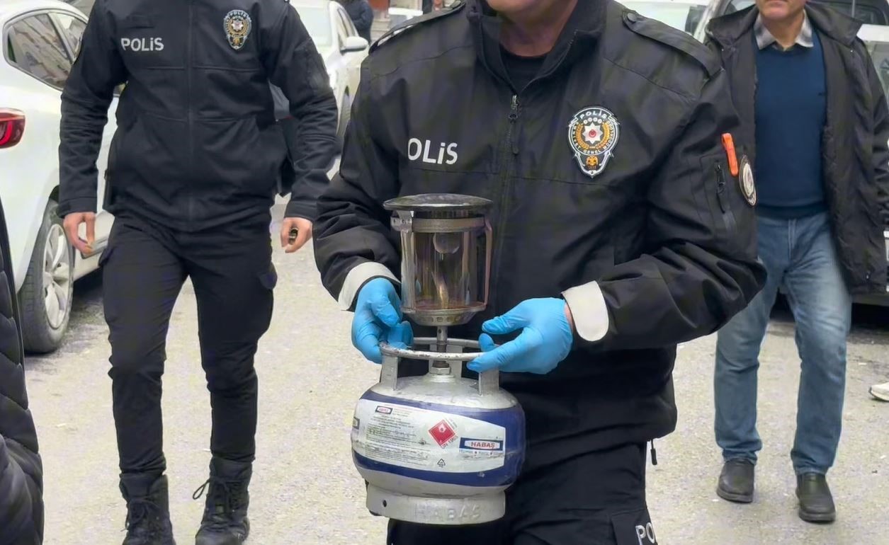 Karbonmonoksit zehirlenmesi nedeniyle hayatını kaybeden ailenin oğlu konuştu