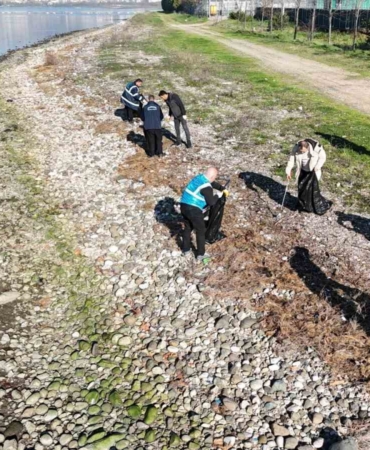 "Mavi Takım" ekibi 16 tonun üzerinde atık topladı