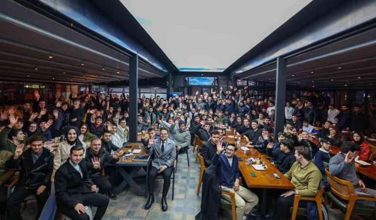 Başkan Alemdar: "Gençlerin yarınları için şehrimizde büyük yatırımları hayata geçiriyoruz"