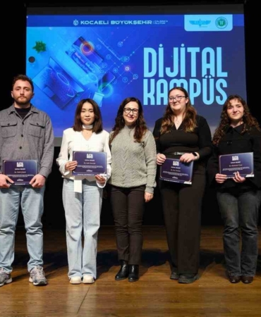 Fikirler üretime, emekler başarıya dönüştü: Dijital Kampüs’te yetişen 235 genç sertifikalarını aldı