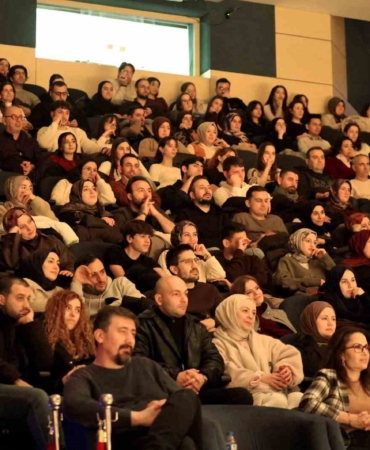 "Carmen" gösterisi sanatseverlerden alkış topladı