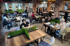 Başiskele’de tarıyıl tatilinde öğrencilerin adresi Kitaphane