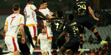 Trendyol Süper Lig: Fatih Karagümrük: 1 - Galatasaray: 3 (Maç sonucu)