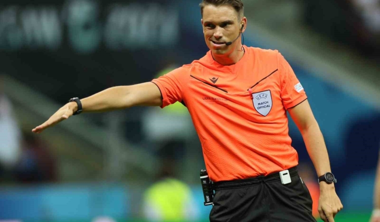 Fenerbahçe - Nottingham Forest maçının hakemi Sandro Scharer oldu