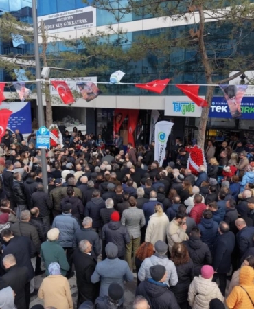 Belediyenin uygun fiyata et sattığı TEK Market’in 2.’si Çerkezköy’de açıldı