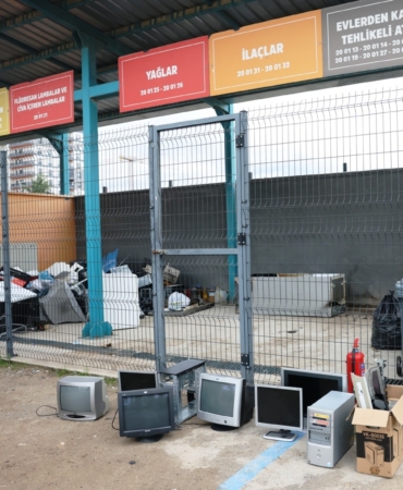 Nilüfer’de elektronik atıklar kontrollü şekilde toplanıyor