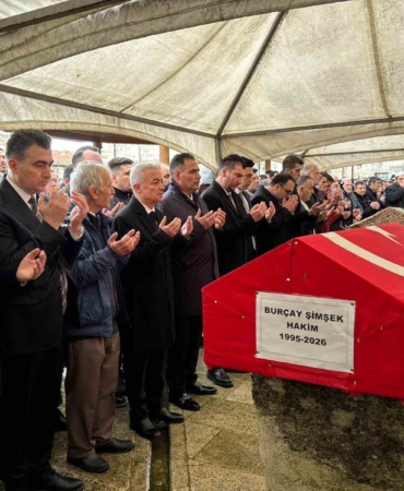 Babaeskili genç hakim son yolculuğuna uğurlandı