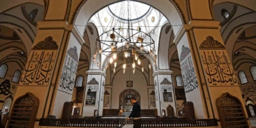 Ulu Cami, teravihlere hazır