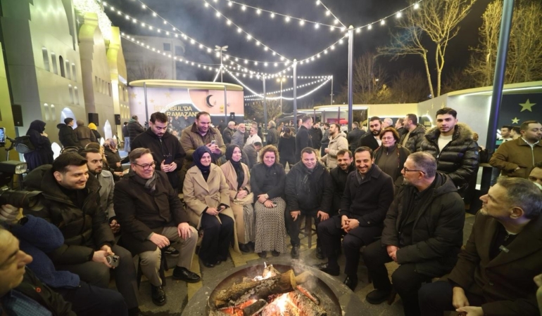 AK Parti İstanbul İl Başkanlığı komşularla aynı sofrada buluştu