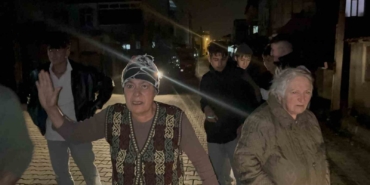 Komşusunun yaktığı mangal bina sakinlerini çılgına çevirdi: "Uçuracak bizi havaya"