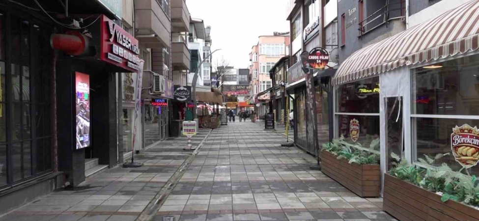 Sakarya’da çayda ‘Azami 100 TL’ kararı tepki çekti: "SATSO, esnafa fırsat verdi"