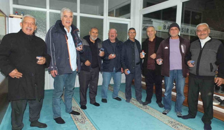 Burhaniye’de camilerde Ramazan bereketi yaşanıyor