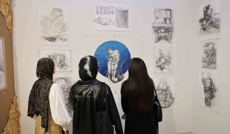 28 Güzel Sanatlar Akademisi öğrencisinden ‘Kabuk’ sergisi