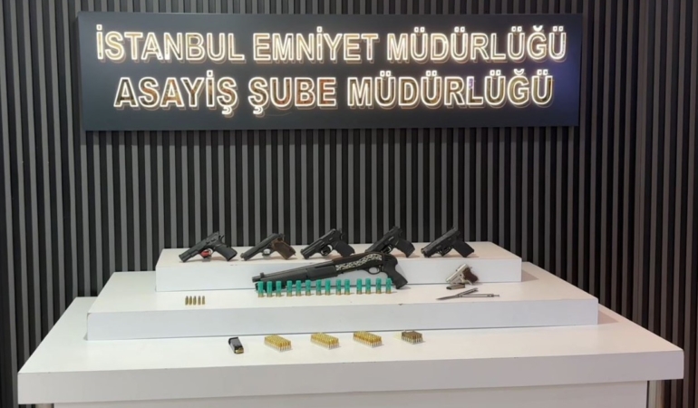 İstanbul merkezli 7 ilde düzenlenen yeni nesil suç örgütlerine yönelik operasyonda gözaltına alınan 42 şüpheli adliyeye sevk edildi