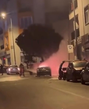 Çanakkale’de yanan araç bomba gibi patladı