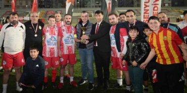 Esenyurt Belediyesi Mahalleler Arası Futbol Turnuvası’nın kazananı dostluk oldu