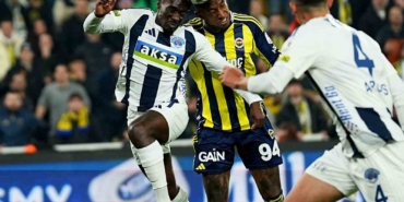 Trendyol Süper Lig: Fenerbahçe: 0 - Kasımpaşa: 0 (İlk yarı)